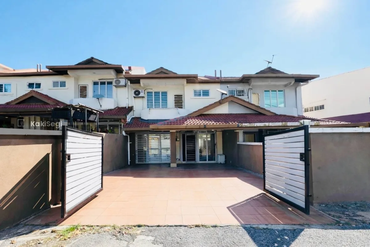 Stres Cari Rumah Murah? Ini Teres 2 Tingkat Facing Open di Taman Salak Perdana, Sepang – RM90K Bawah Market Value! (Bebas Banjir & Siap Kabinet Dapur)